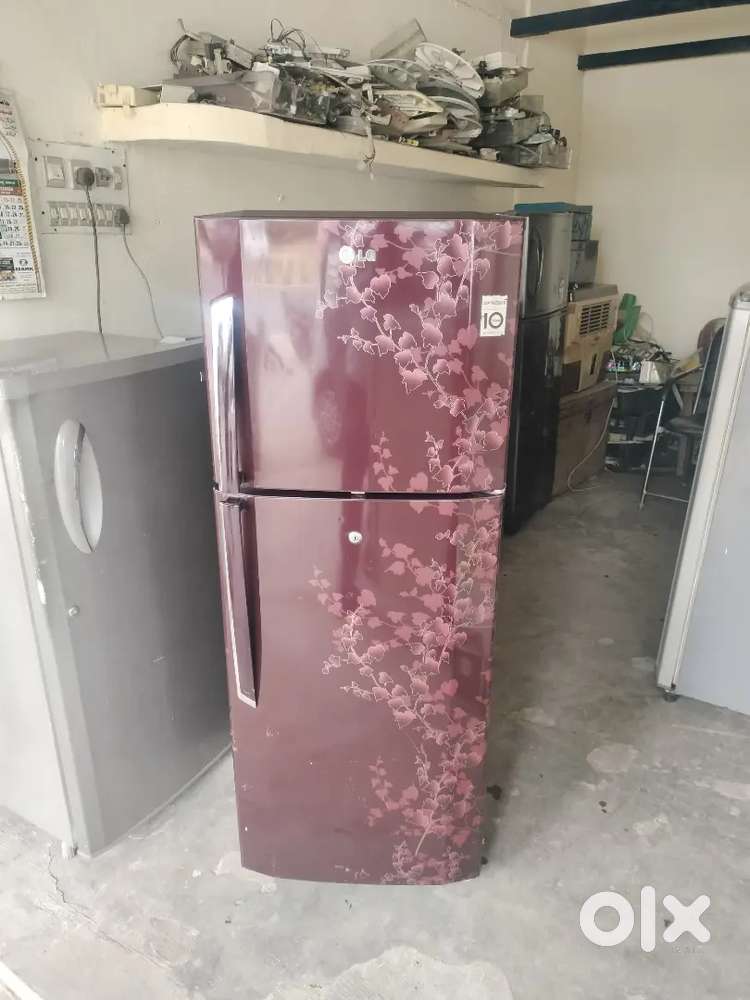 LG refrigerator good condition double door 250 liter