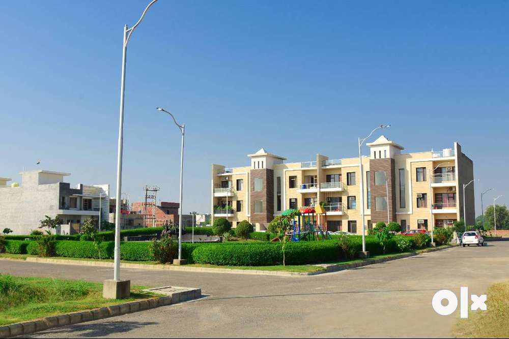 flat for sale in gated colony on mirakot road near janta hospital