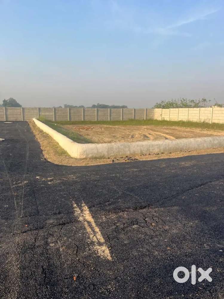 गोसाईगंज बाजार राजवाड़ा मैरेज लॉन से नजदीक अप्रूव्ड प्लाट