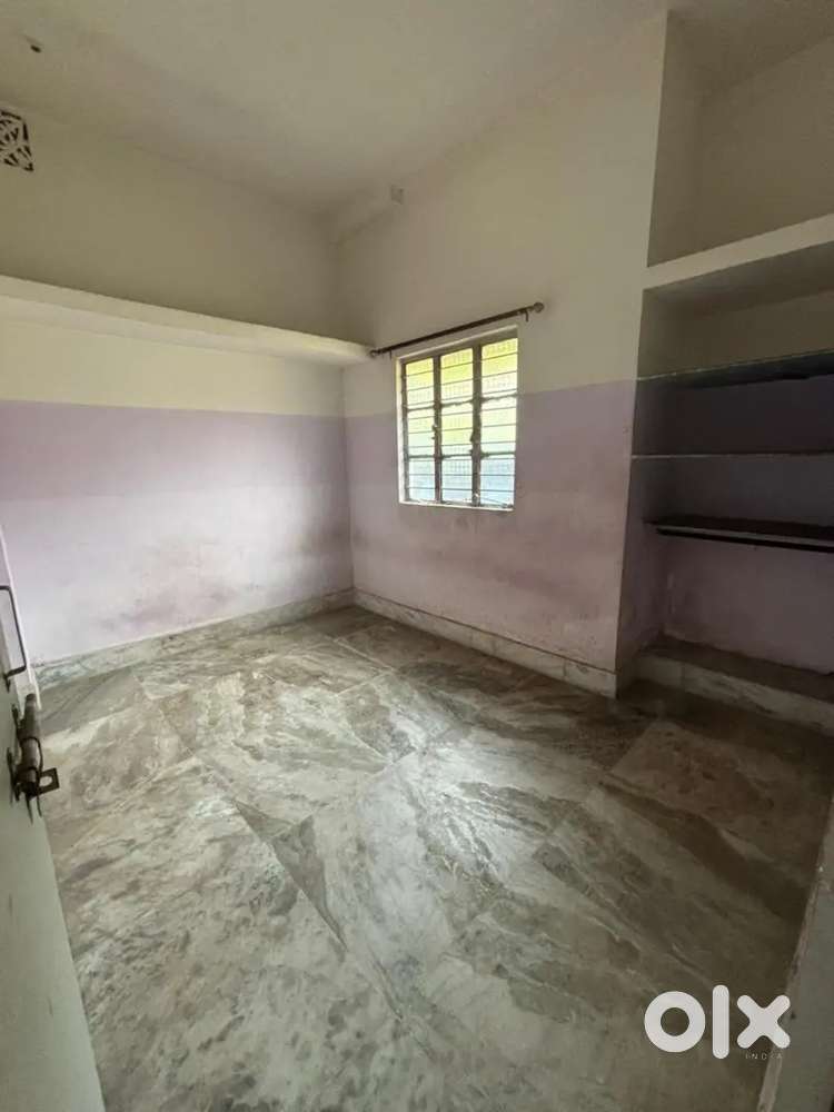 2 room kitchen flat for rent.