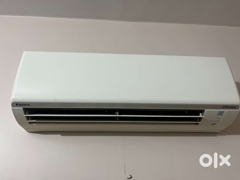 Daikin 1.5 ton inverter