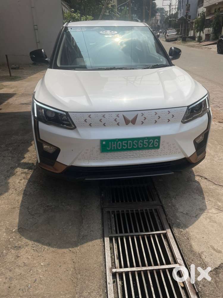 Mahindra XUV400 2024 TOP MODEL