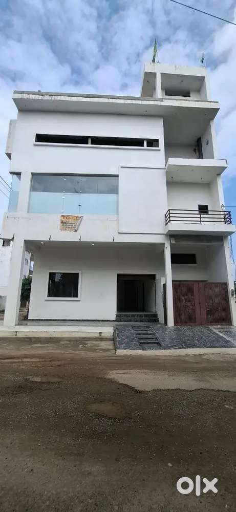 Ground & first floor are hall use hospital any store at sector 5. MDA