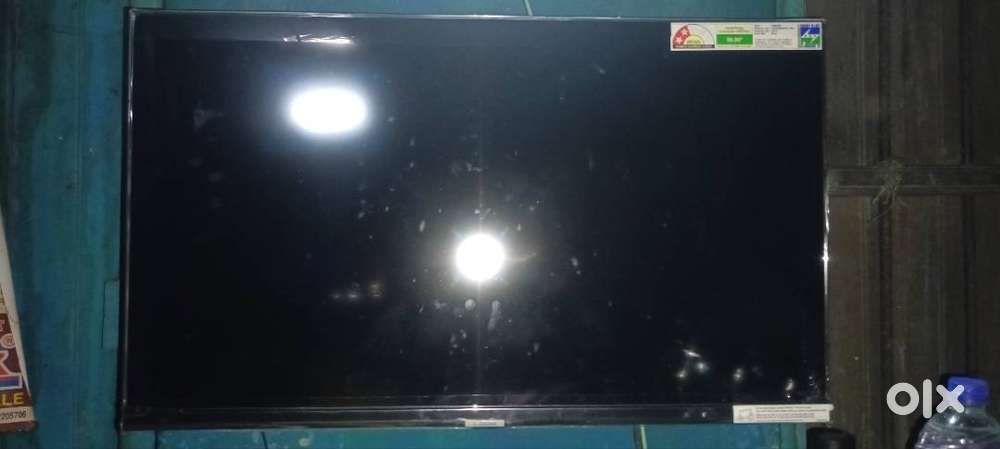 Samsung 32 inch smart TV