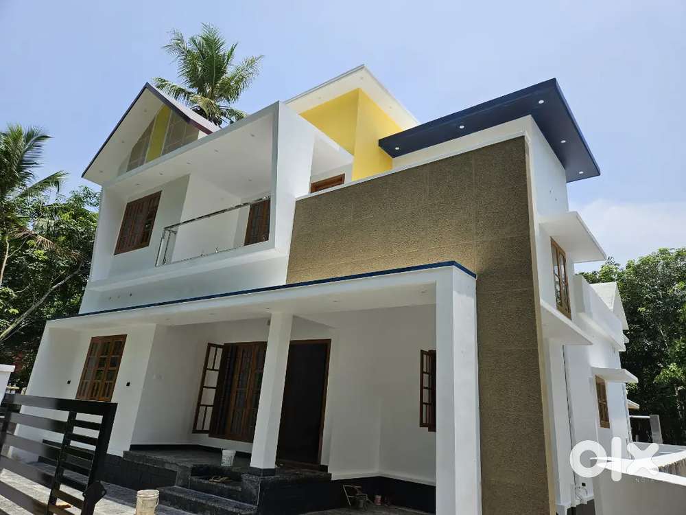 5 cent 1800 sqft 4 bedroom attached villa near  changanachery  65 lak