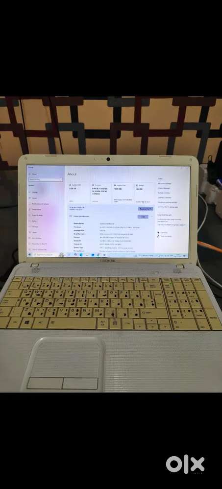 TOSHIBA SATELLITE C850 CORE  I5 3210M