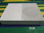 Xbox one s (1Tb)