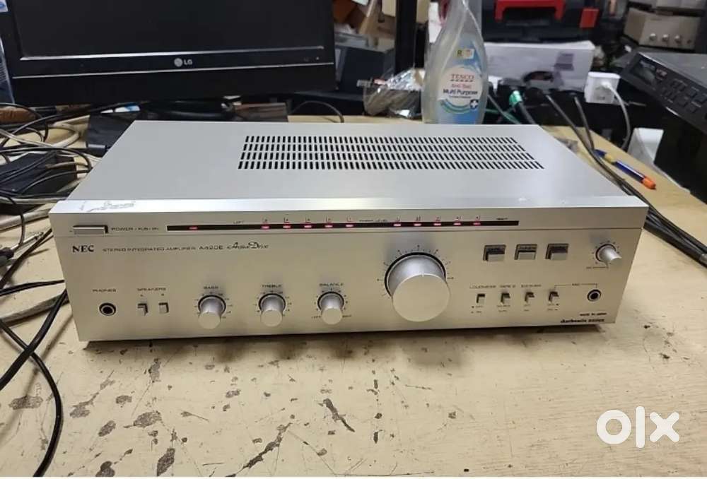 NEC A420E Vintage Stereo integrated  amplifier