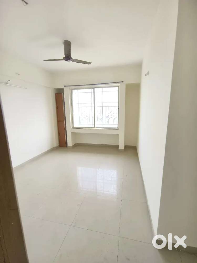 Ravi Park 2bhk flat 900sqft Handewadi road