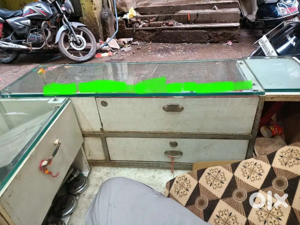 shop desks