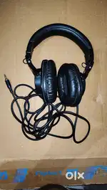 Audio Technica ATH M30X Monitor Headphones DJ and Music Production