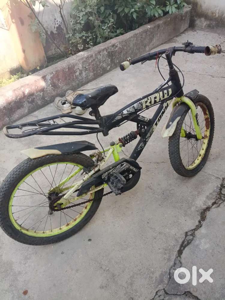 Best condition cycle..samne ki ring nai dalni padegi