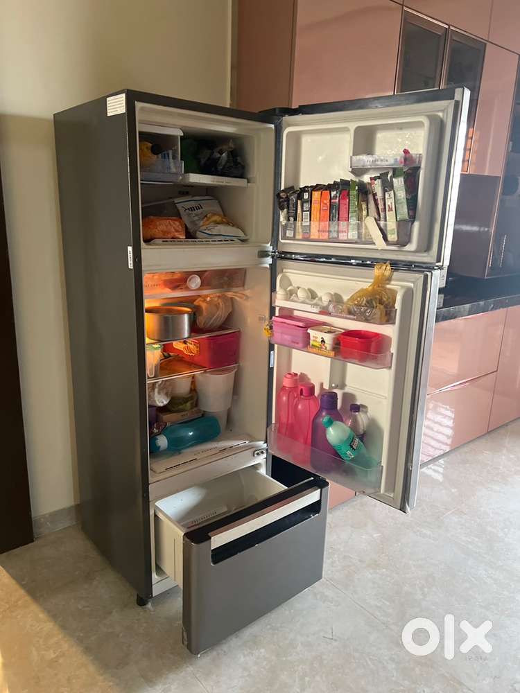 Whirlpool fridge 240 litre