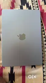 MAC BOOK AIR M4