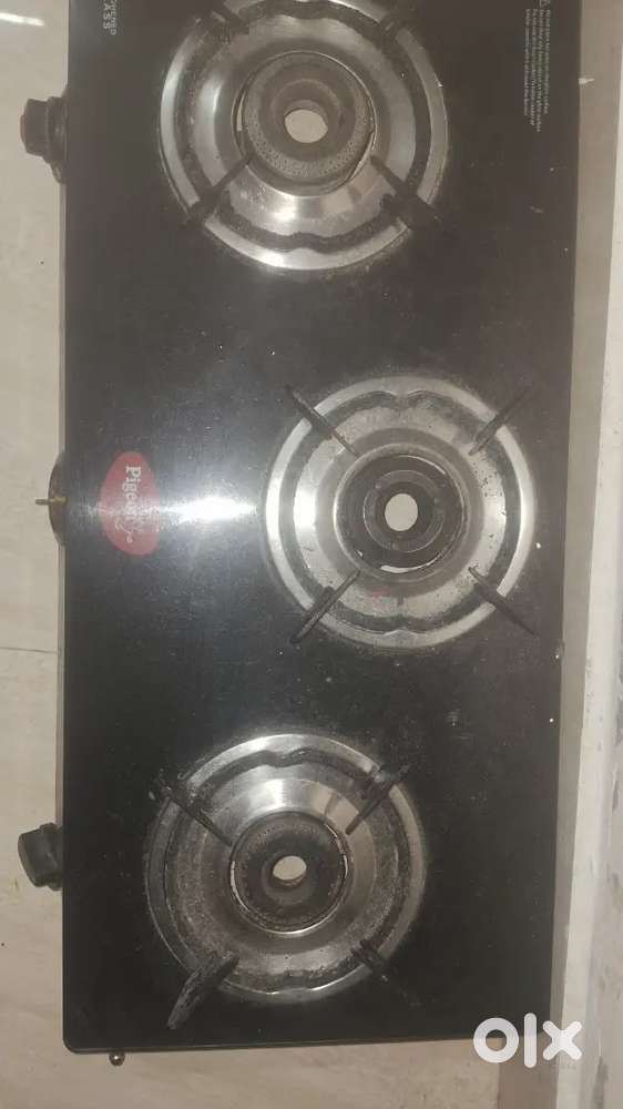 Gas stove  selling in good conditions