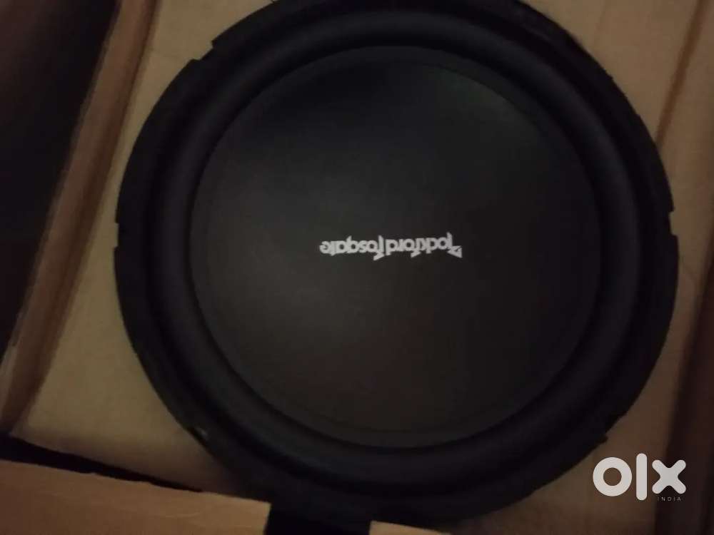 Sony gs4 amplifier with Rock ford subwoofer