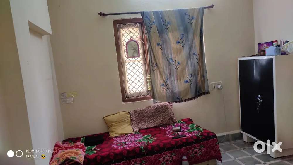 Need a flatmate, single room available, 3BHK flat