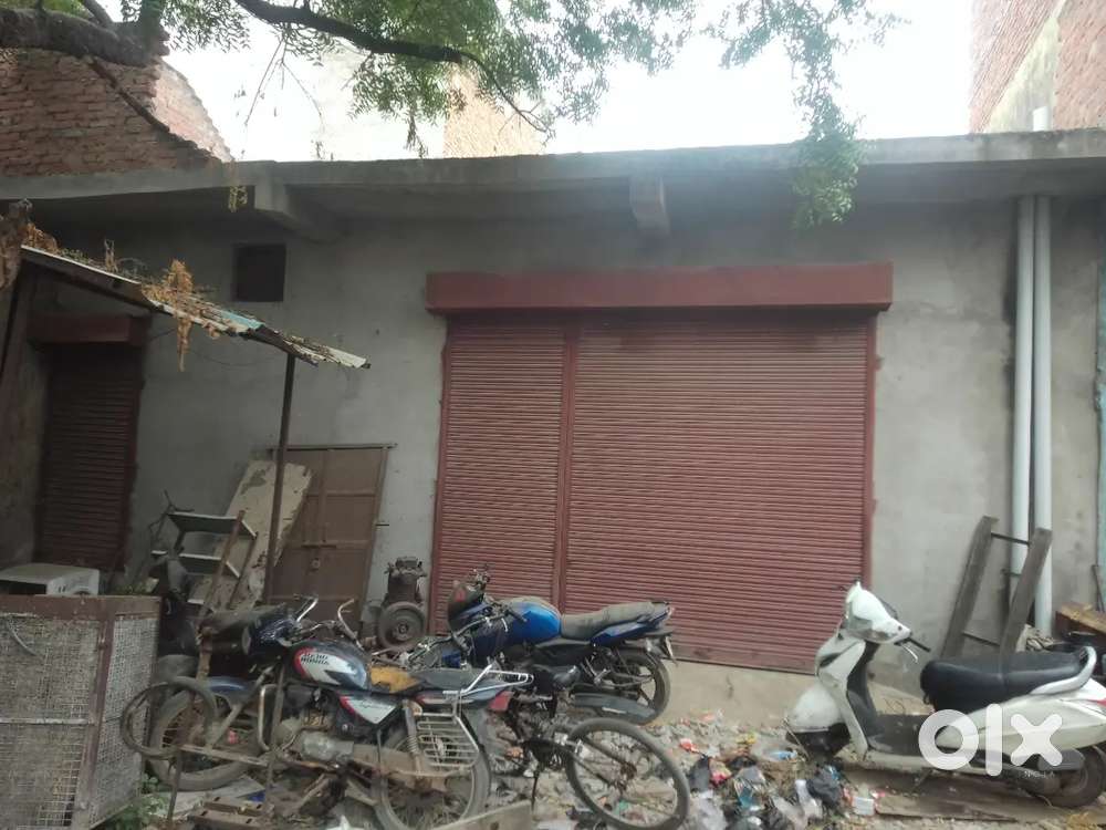 The property is very prime location Nai basti GT road Aligarh