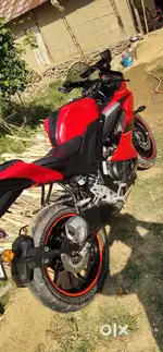 R15 V3 bs6