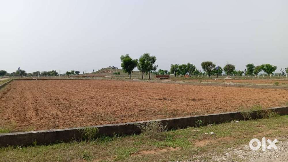 Best 100 Gaz Plot For Investment and possesion ready