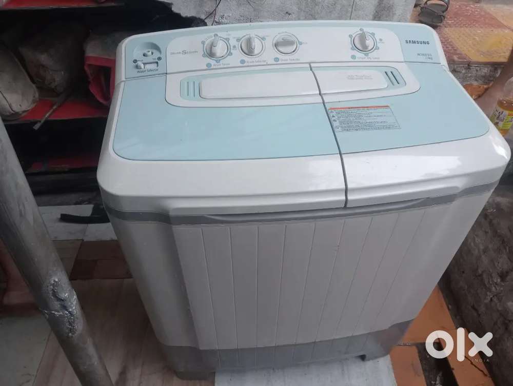 Semi automatic washing machine