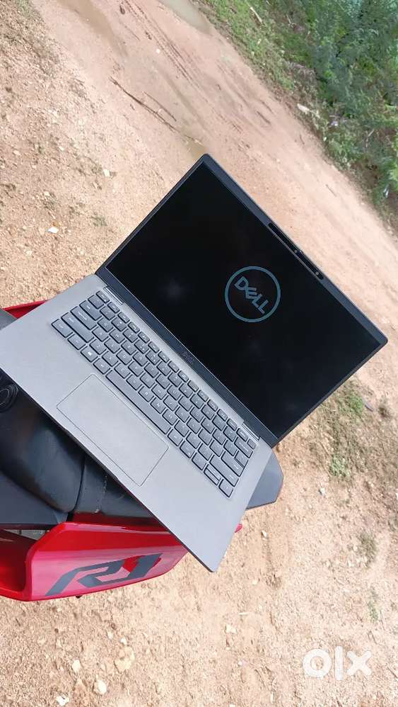 Dell Laptop latitude 7410
