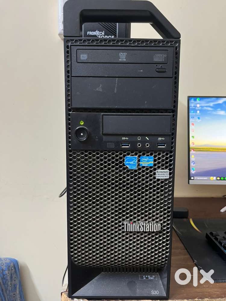 Lenovo Thinkstation S30 and Frontech Monitor