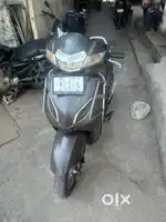 Noida parichowk Multybikes24 warranty me bikes or scooty