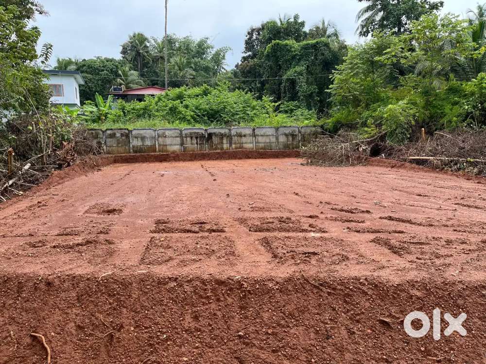 Residential plot for sale near Muthappan Kavu, Kizhunna, Thottada,.