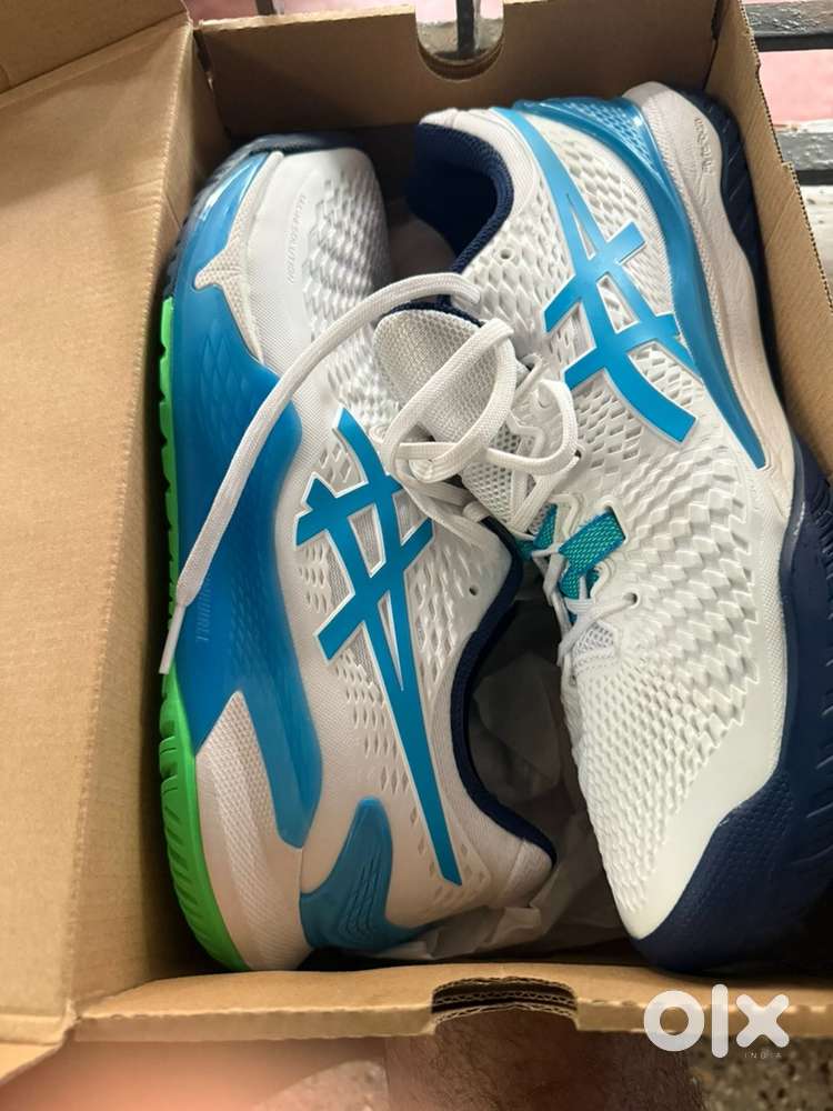 Asics badminton shoes