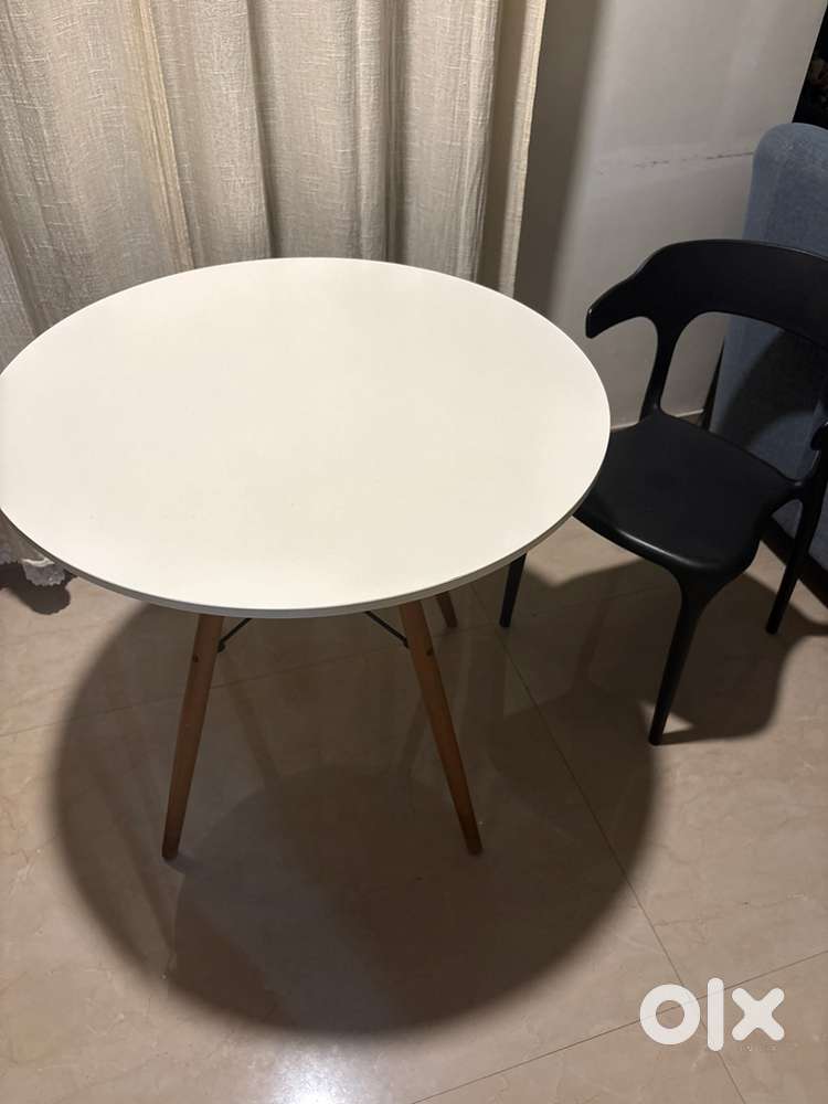 Round Dining Table 32 inch