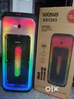 Trolley speaker 10 days old 2 wirless mic,remote, charger,party light
