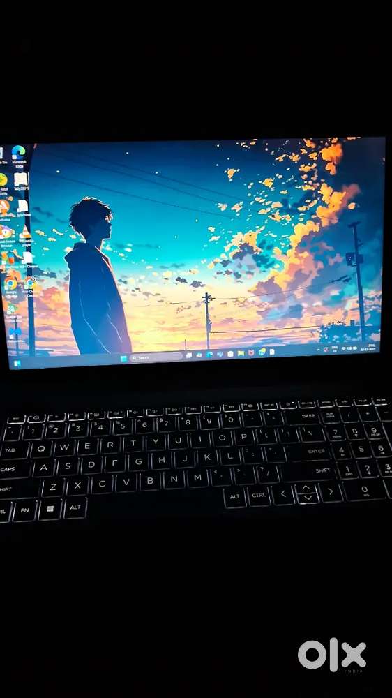 Hp 13th generation i5. 512 gb SSD, 8 gb ram