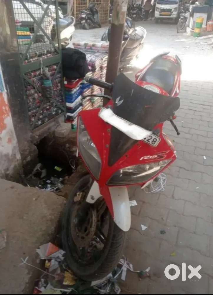 Yamaha R15 V1 2016 model good condition