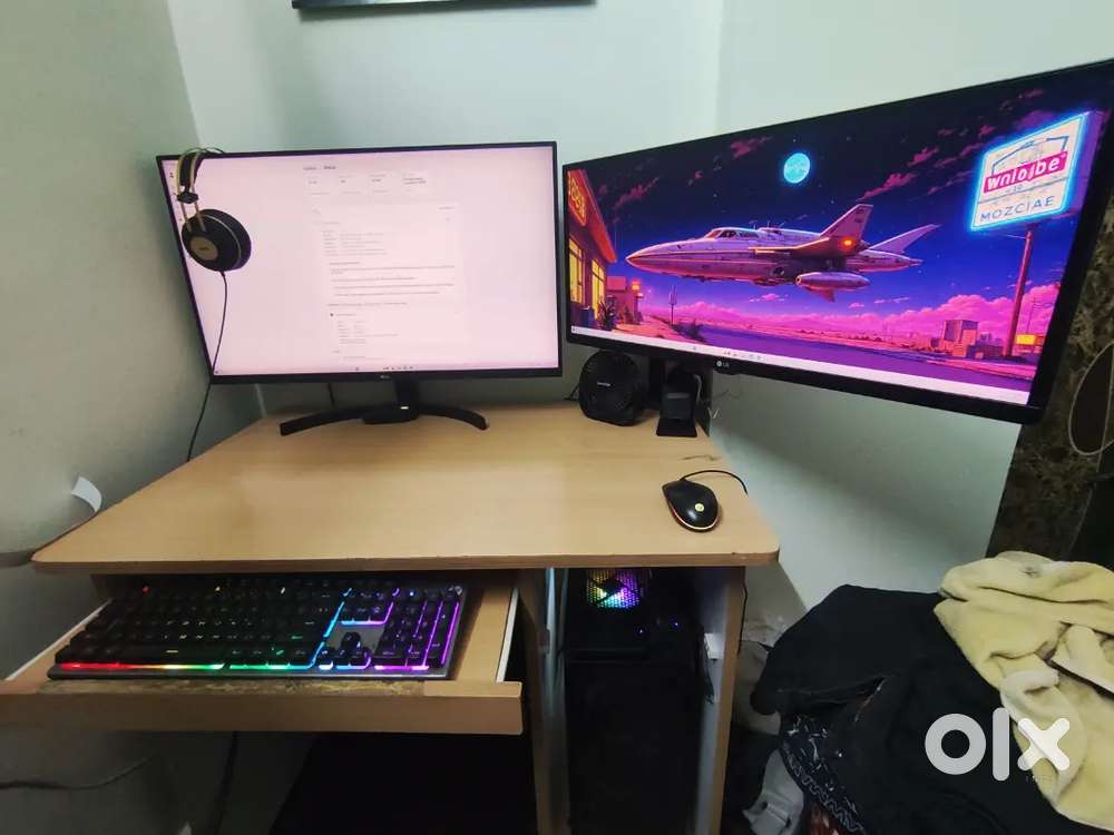 Selling Gaming PC With Dual 2k Display