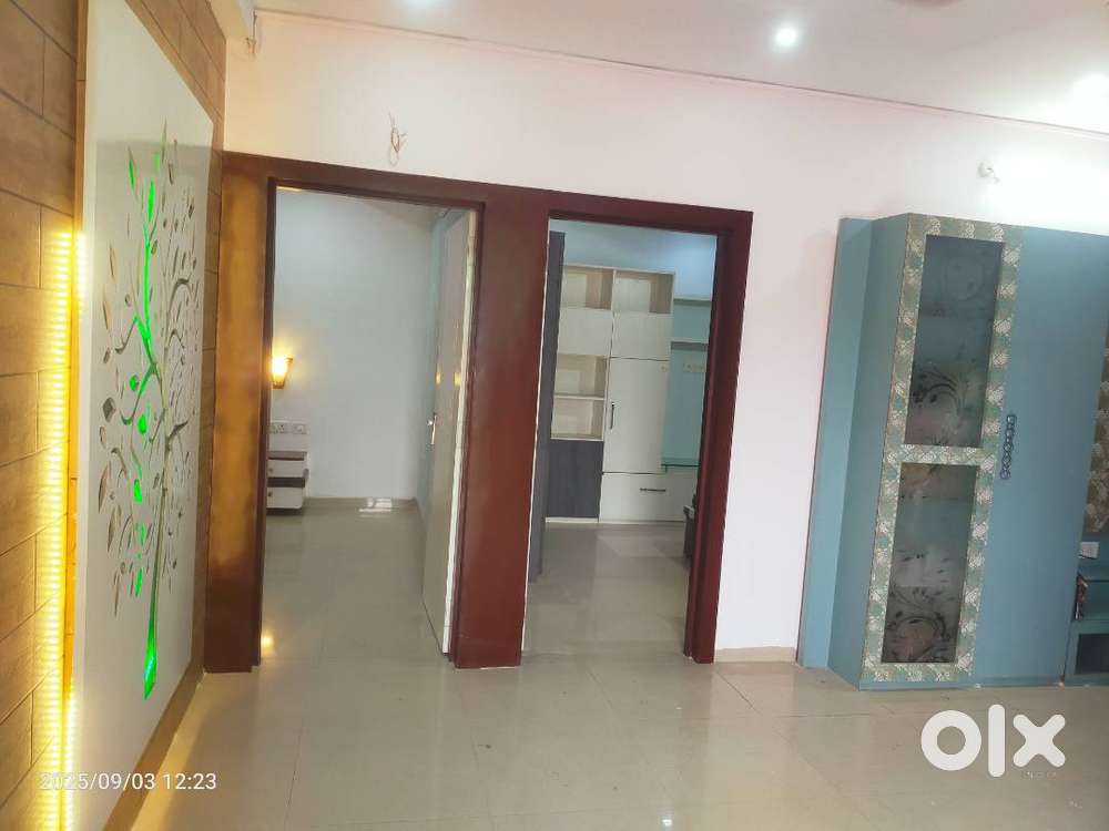 Fully furnished flat near jaiswal hospital,in front of shudha hospital