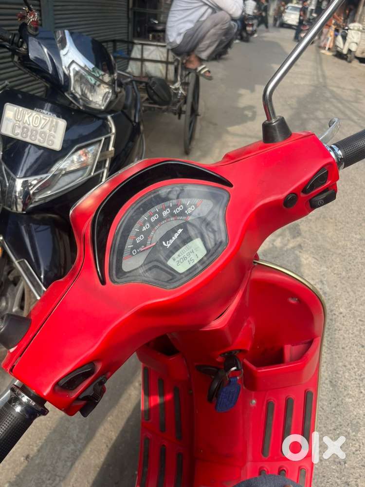 Vespa red colour first owner