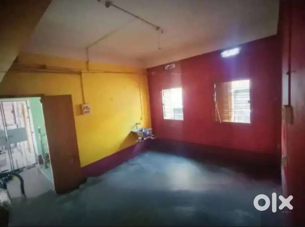 Rent with single room with attached bathroom