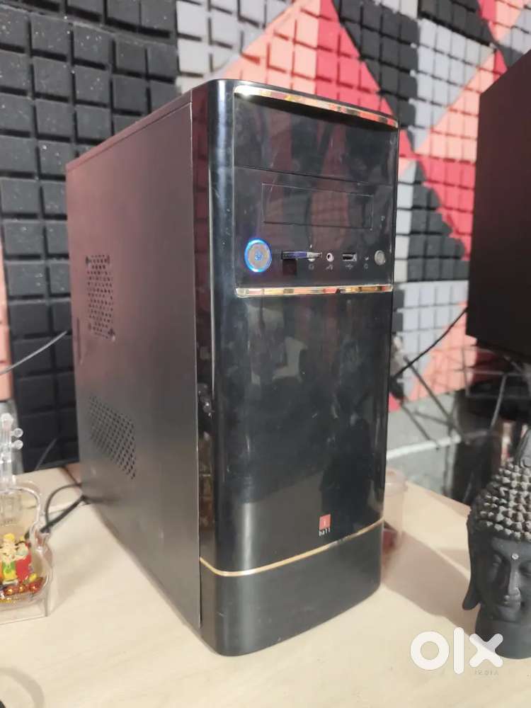 I'm selling my cpu only 8Gb Ram intel core i3 500gb hdd 128 gb SSD