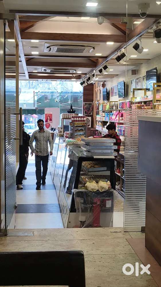 North Indian Cook, South Indian Cook, Chinese cook