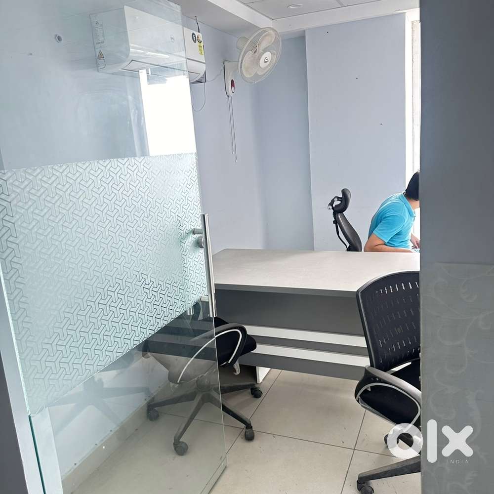 555 Sqft Fully Furnished Office