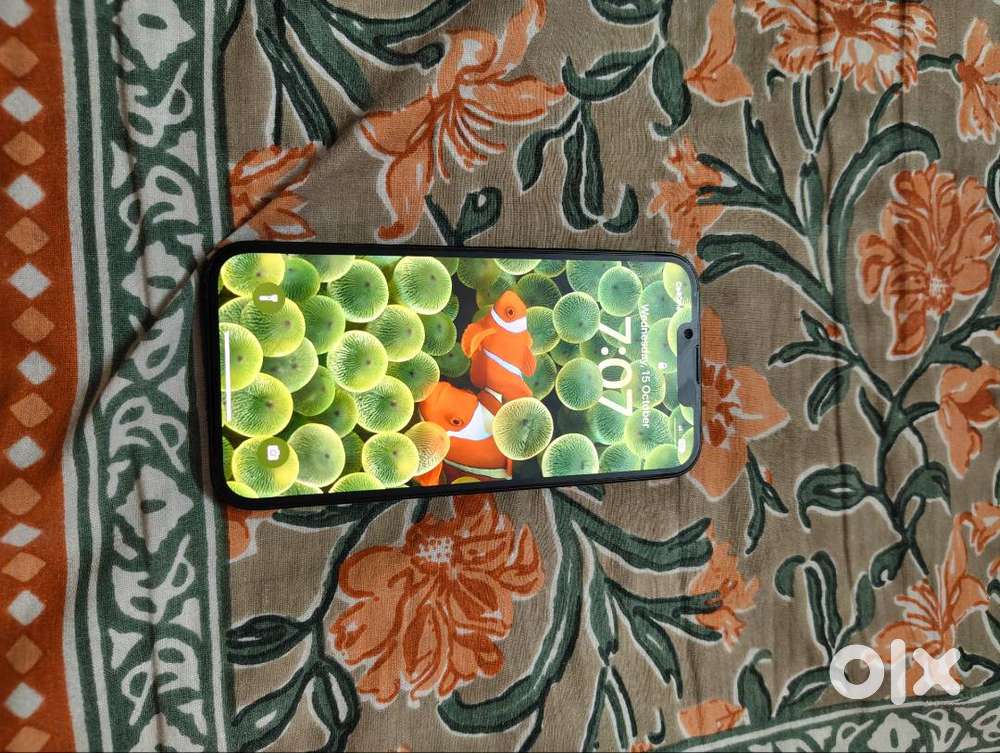 I phone 13 in a very good condition