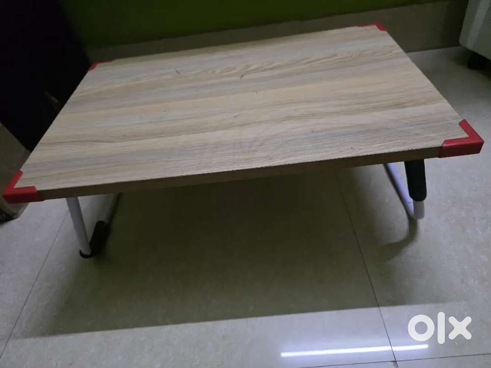 Multiple item of chair ,bucket and table