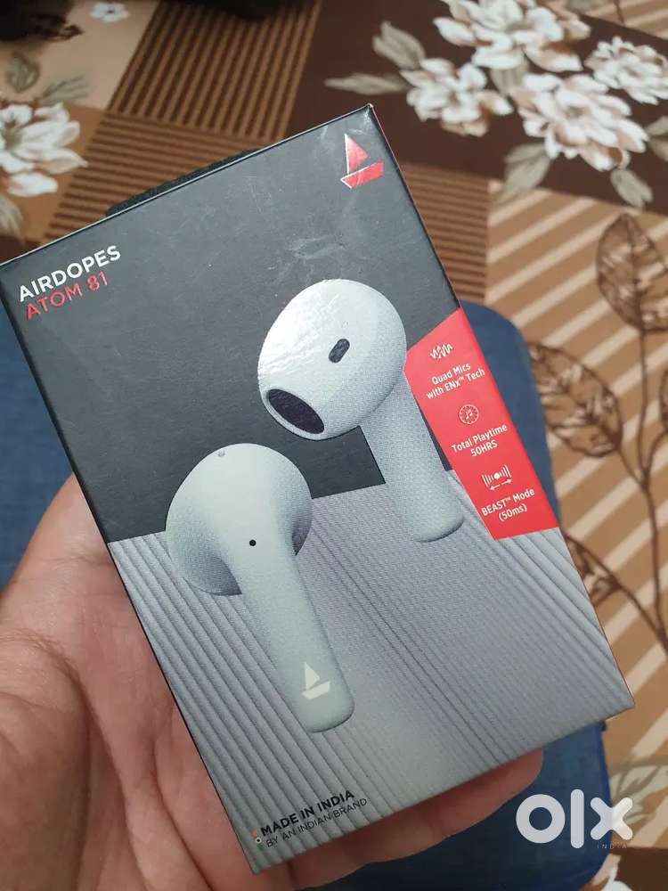 Boat Wireless Earphones with 50 hours playback