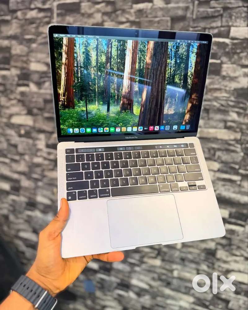 Apple 2020 MacBook Pro with M1 Chip