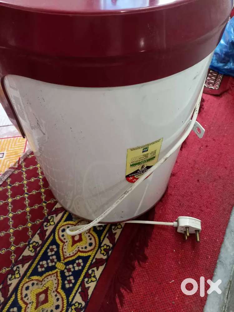 Bajaj 25 litre geezer