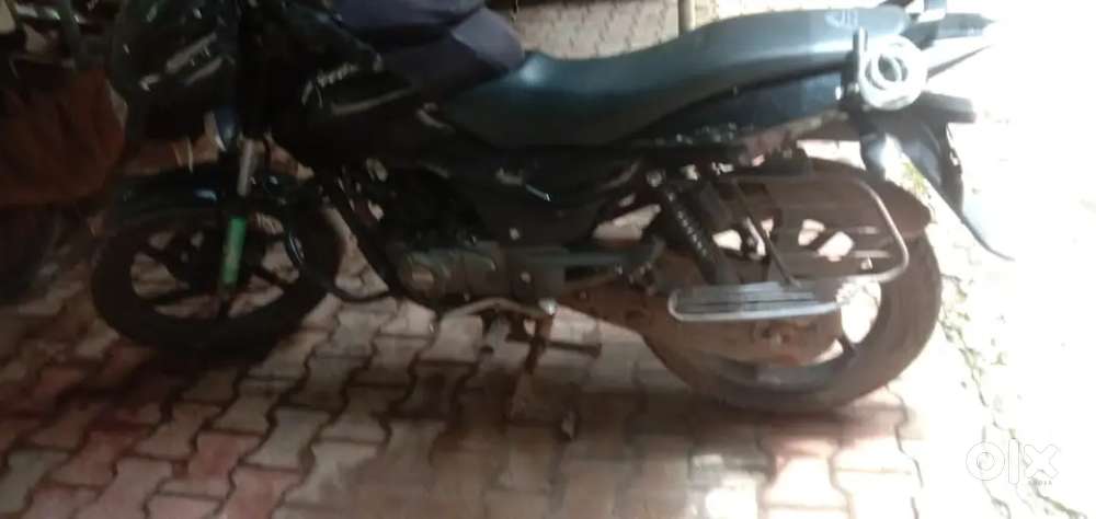 Pulsar 150