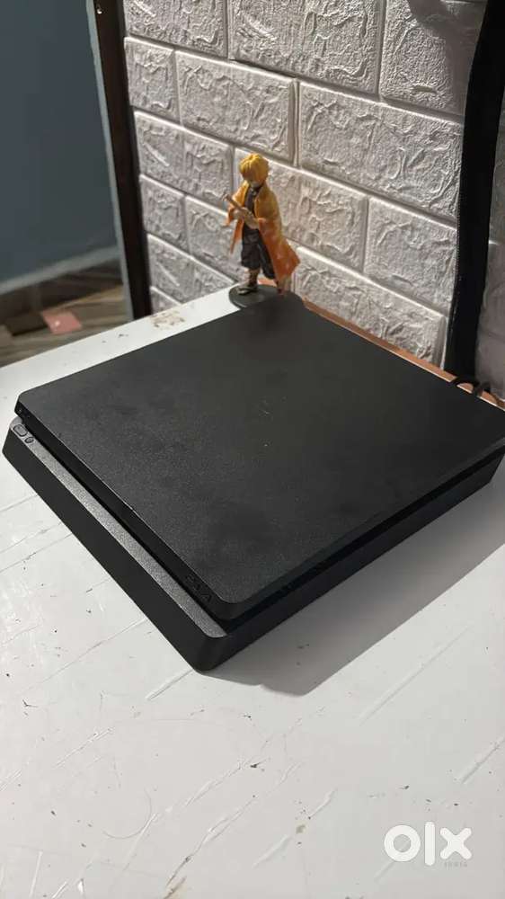Ps4 in good condition