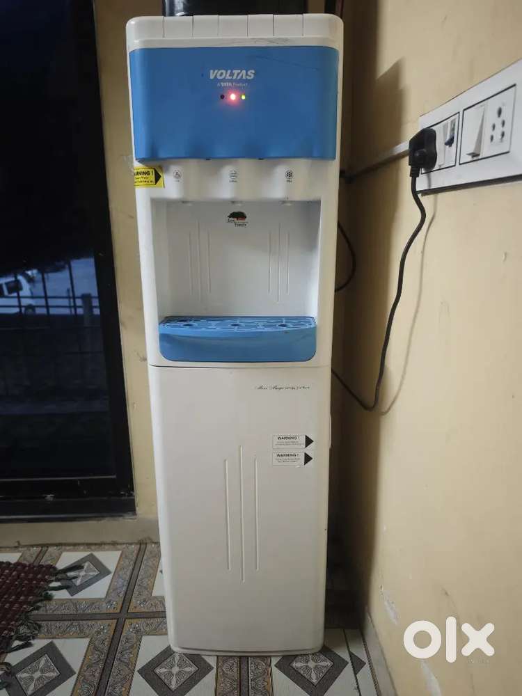 VOLTAS Water Dispenser