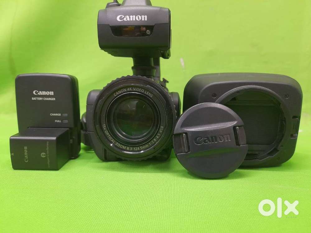 Canon XA50 4K Professional Camcorder  Under Warranty  Like New Condi